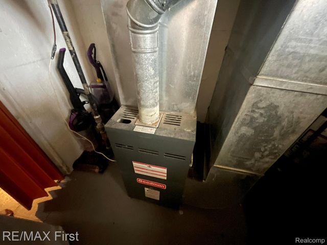 15429 Fairmount Drive, Detroit, MI 48205