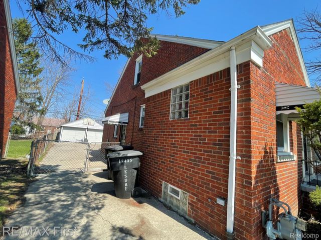 15429 Fairmount Drive, Detroit, MI 48205