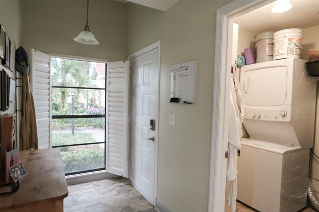 323 KNOTTWOOD COURT 1, Sun City Center, FL 33573