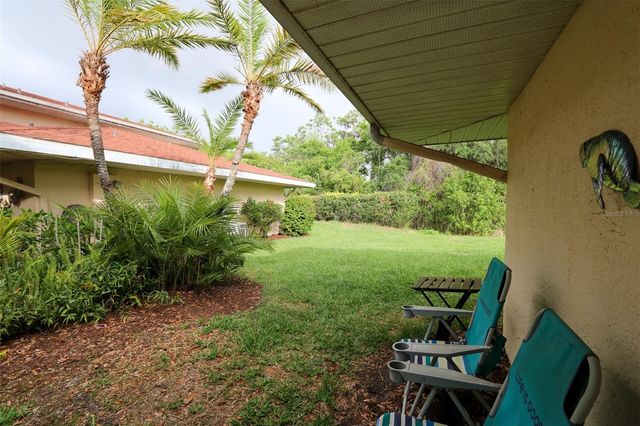323 KNOTTWOOD COURT 1, Sun City Center, FL 33573