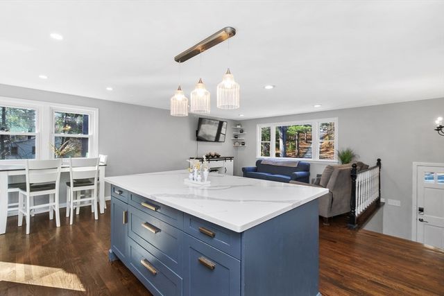 103 Cross St, Norwell, MA 02061