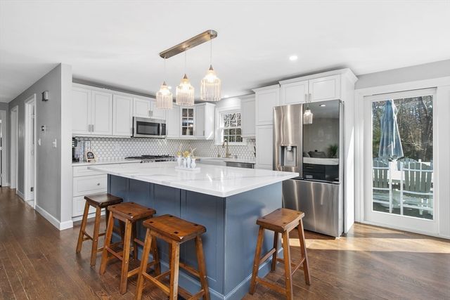 103 Cross St, Norwell, MA 02061