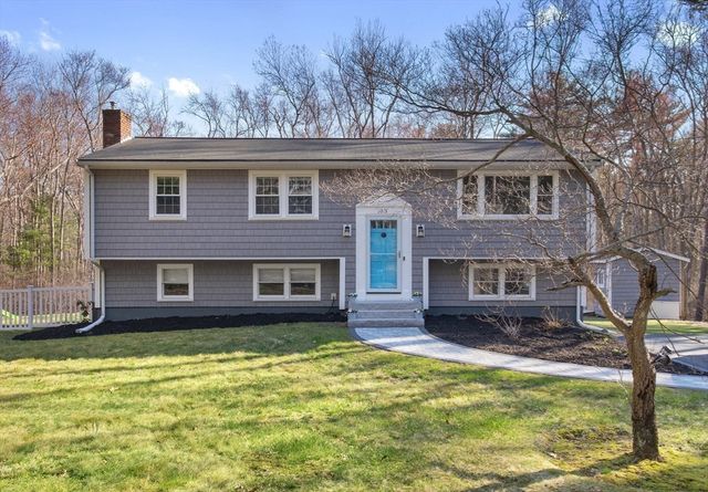 103 Cross St, Norwell, MA 02061