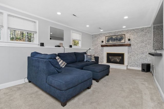 103 Cross St, Norwell, MA 02061
