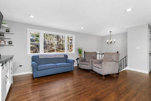 103 Cross St, Norwell, MA 02061