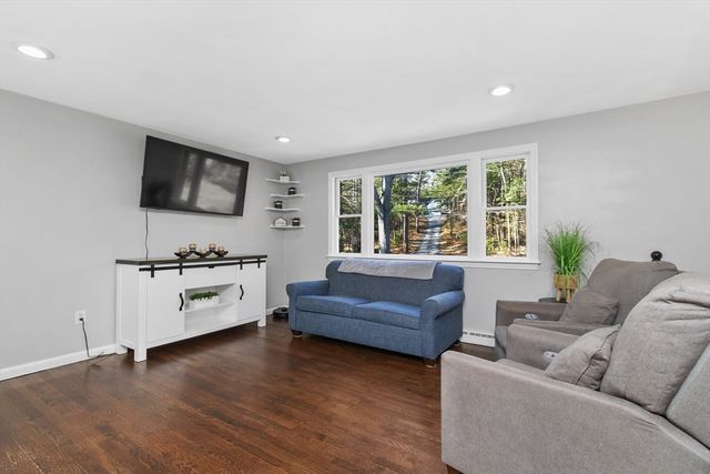 103 Cross St, Norwell, MA 02061