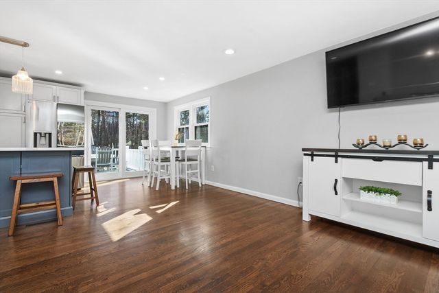 103 Cross St, Norwell, MA 02061