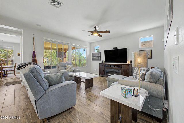 3220 Sparrows Creek Way, Wickenburg, AZ 85390