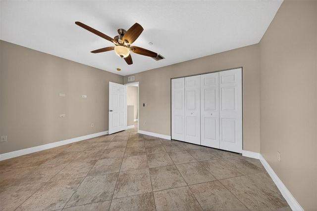 1033 NE 17th Way 1103, Fort Lauderdale, FL 33304