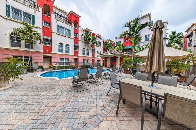 1033 NE 17th Way 1103, Fort Lauderdale, FL 33304