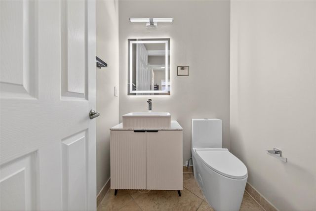 1033 NE 17th Way 1103, Fort Lauderdale, FL 33304