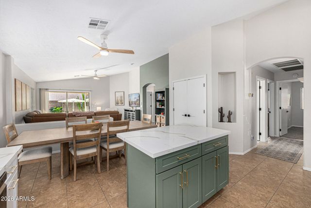 13457 W WATSON Lane, Surprise, AZ 85379