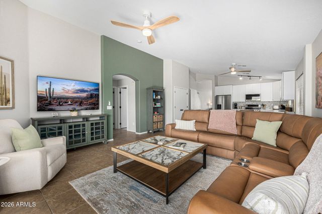 13457 W WATSON Lane, Surprise, AZ 85379
