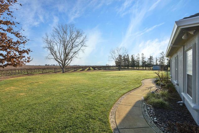 16025 E Harney Ln, Lodi, CA 95240