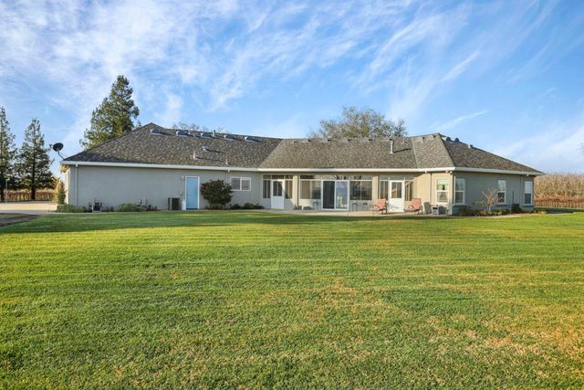 16025 E Harney Ln, Lodi, CA 95240