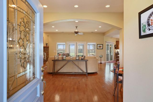 16025 E Harney Ln, Lodi, CA 95240