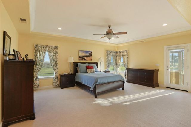 16025 E Harney Ln, Lodi, CA 95240