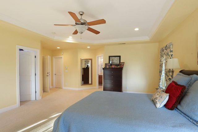 16025 E Harney Ln, Lodi, CA 95240