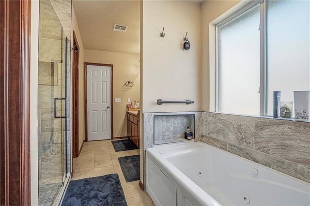 8221 NW 84th Street, Oklahoma City, OK 73132