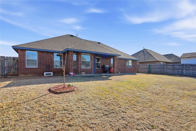 8221 NW 84th Street, Oklahoma City, OK 73132
