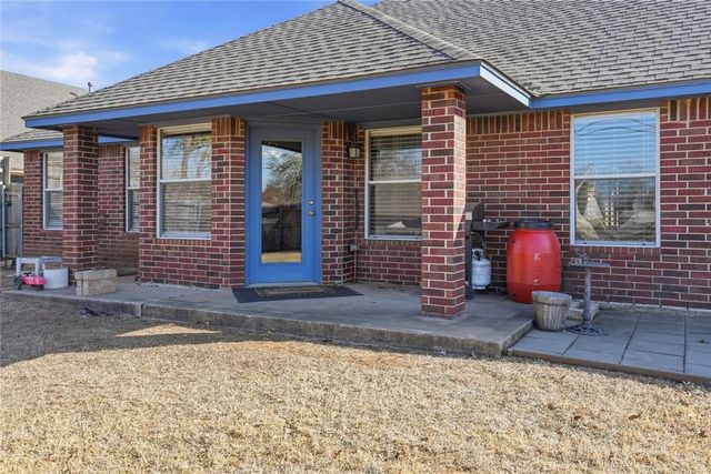 8221 NW 84th Street, Oklahoma City, OK 73132