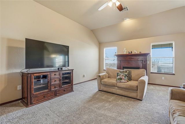 8221 NW 84th Street, Oklahoma City, OK 73132