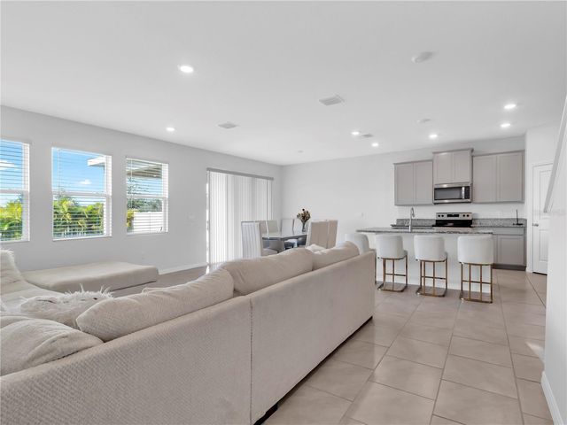 16792 GLACIER BAY LOOP, Wimauma, FL 33598