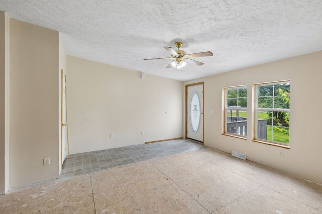 6214 Pettus Rd, Antioch, TN 37013