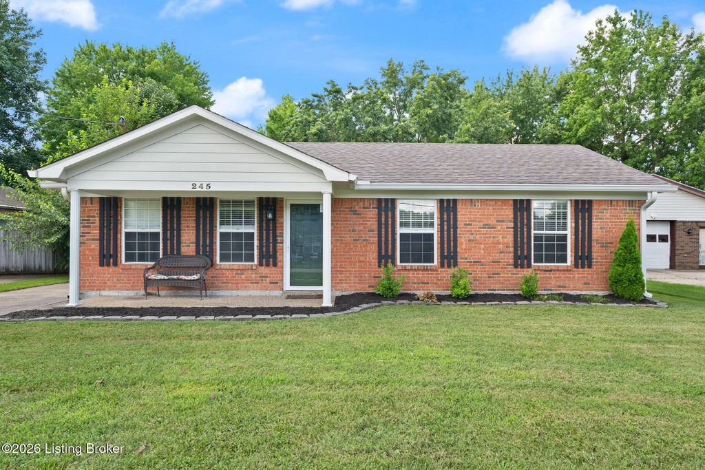 245 Big Oaks Dr, Louisville, KY 40229