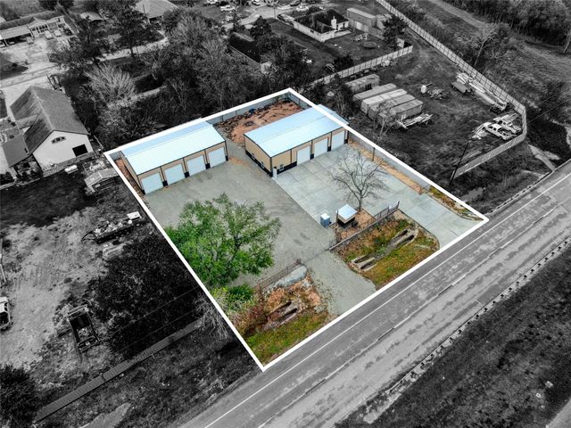 13051 Pleasant Valley Drive, Rosharon, TX 77583