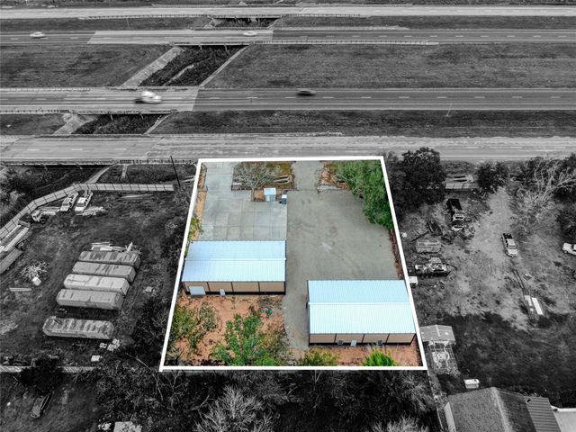 13051 Pleasant Valley Drive, Rosharon, TX 77583