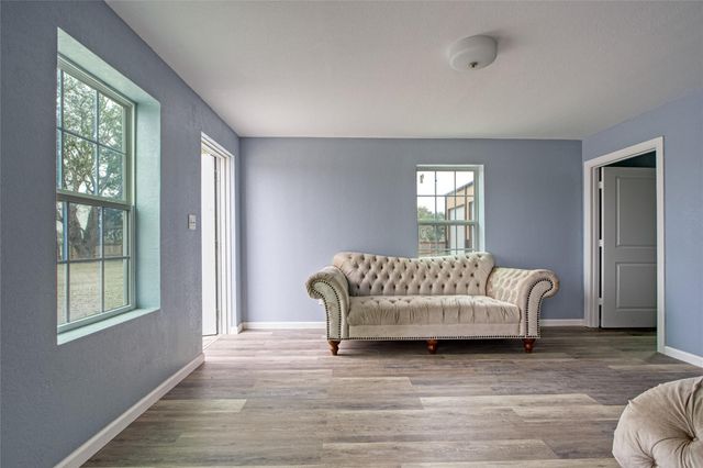 13051 Pleasant Valley Drive, Rosharon, TX 77583