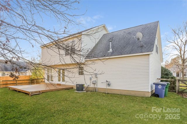 2226 Coatsdale Lane, Matthews, NC 28104