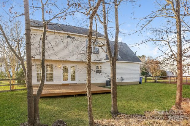 2226 Coatsdale Lane, Matthews, NC 28104