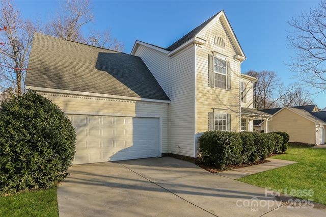 2226 Coatsdale Lane, Matthews, NC 28104