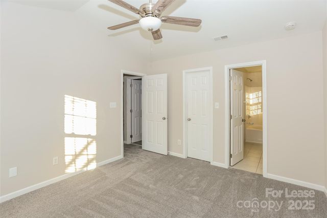 2226 Coatsdale Lane, Matthews, NC 28104