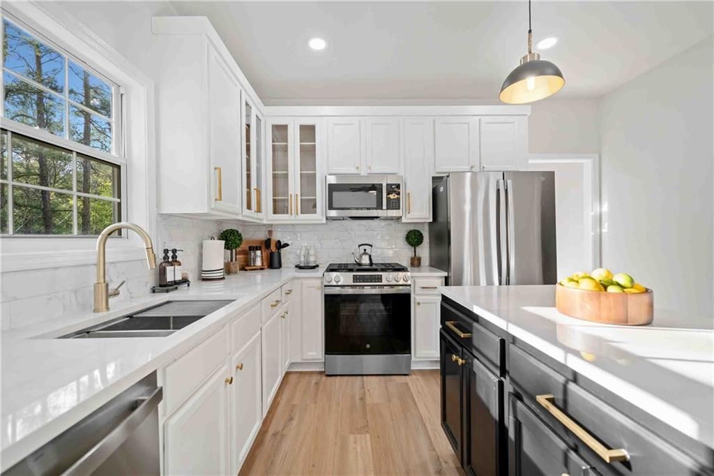 139 Thunder Ridge Lane, Acworth, GA 30101