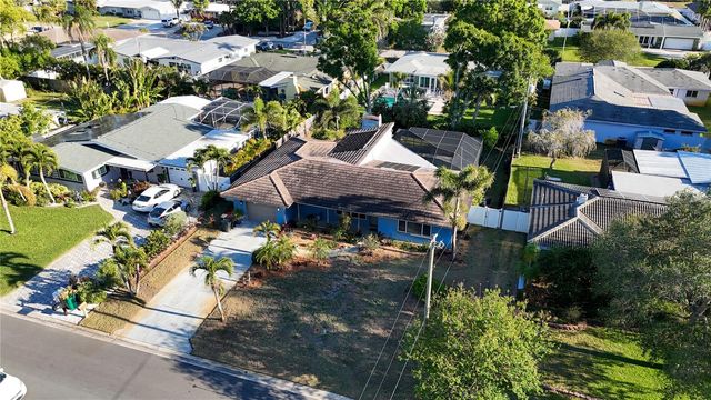 33 SOUTHWIND DRIVE, Belleair Bluffs, FL 33770