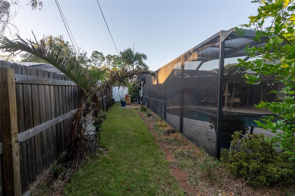 Image 43 of property listing at 33 SOUTHWIND DRIVE, Belleair Bluffs, FL 33770