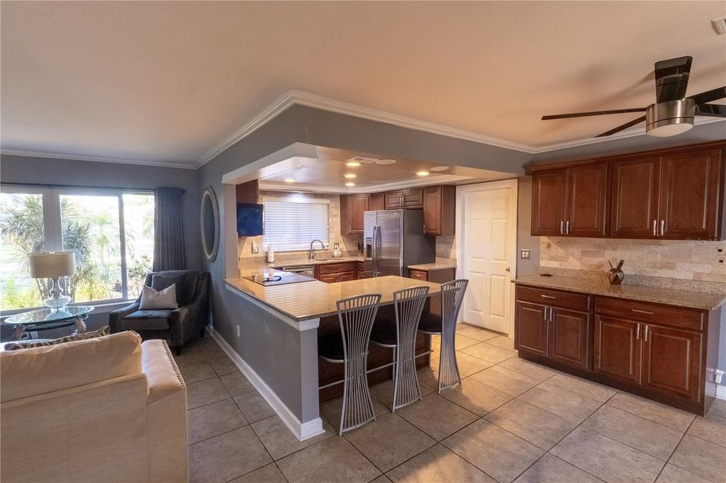 Image 7 of property listing at 33 SOUTHWIND DRIVE, Belleair Bluffs, FL 33770