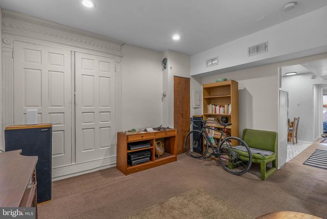 678 N 15TH ST, Philadelphia, PA 19130