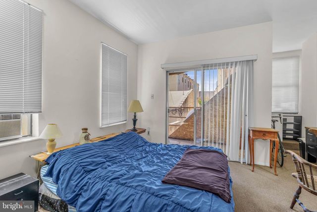 678 N 15TH ST, Philadelphia, PA 19130