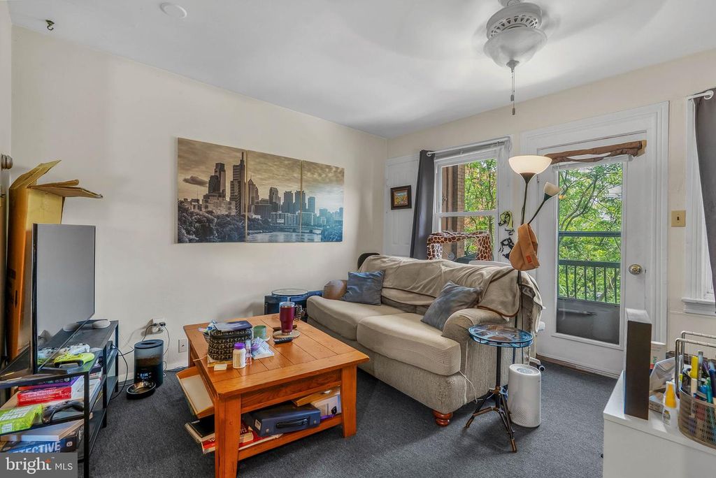 Image 28 of property listing at 678 N 15TH ST, Philadelphia, PA 19130
