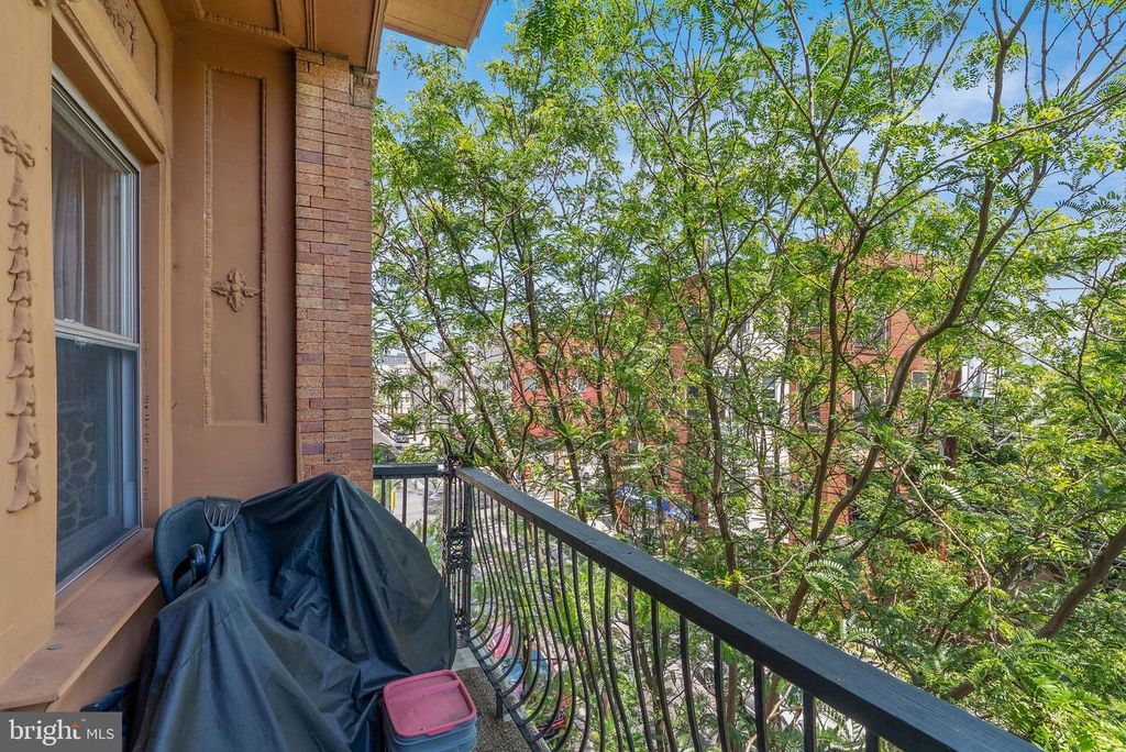 Image 29 of property listing at 678 N 15TH ST, Philadelphia, PA 19130