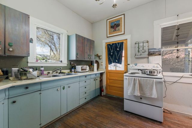 311 W Broadway, Mountainair, NM 87036