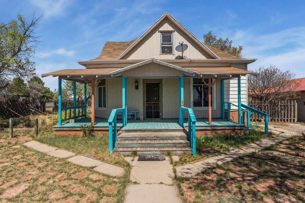 311 W Broadway, Mountainair, NM 87036