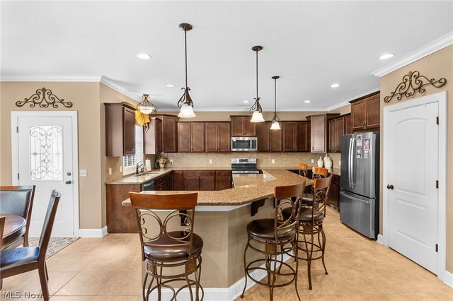 3358 Ridgely Park Drive, Poland, OH 44514