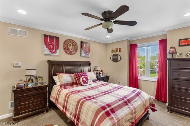 3358 Ridgely Park Drive, Poland, OH 44514