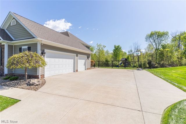 3358 Ridgely Park Drive, Poland, OH 44514
