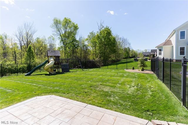 3358 Ridgely Park Drive, Poland, OH 44514